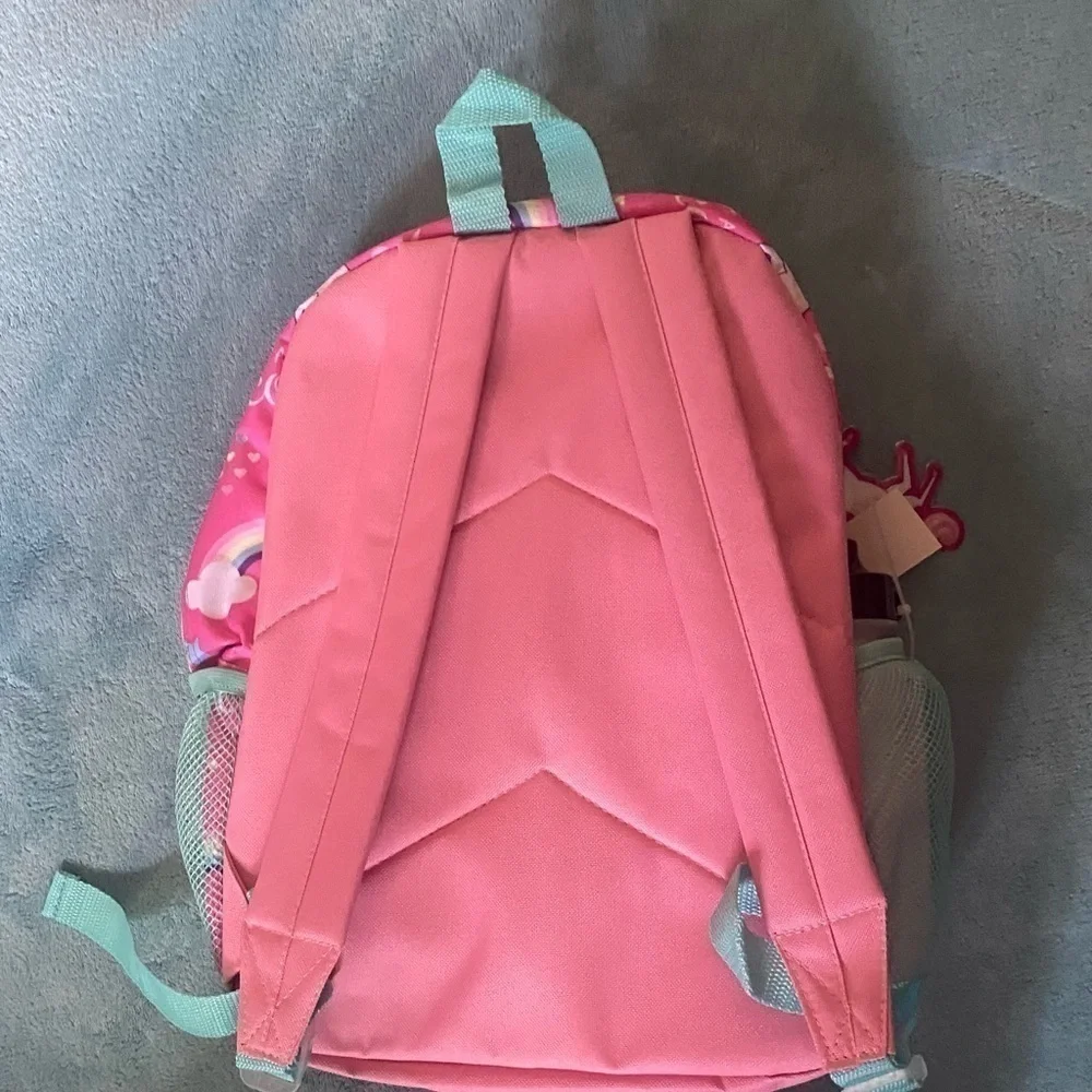 NWT-GIRLS UNICORN BACKPACK WITH A BUNDLE OF ACCESSORIES